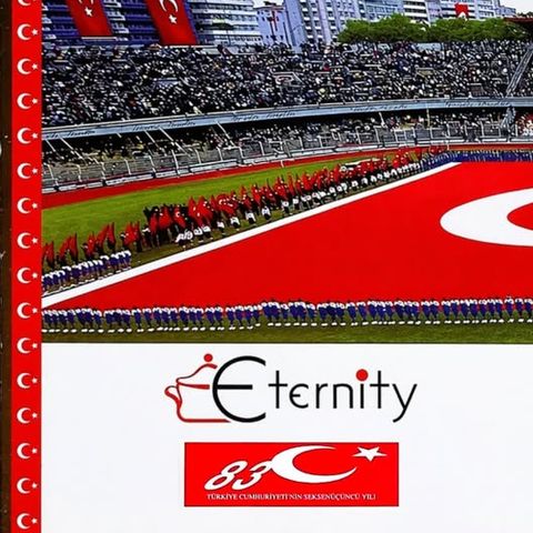 Stadyumda Türk bayraklarıyla 23 Nisan töreni ve Eternity logosu